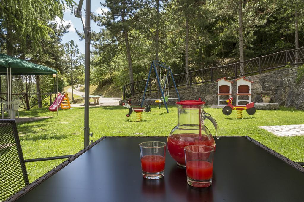 Agriturismo Monte Acuto Умбертіде Екстер'єр фото