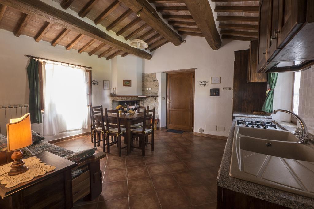 Agriturismo Monte Acuto Умбертіде Екстер'єр фото