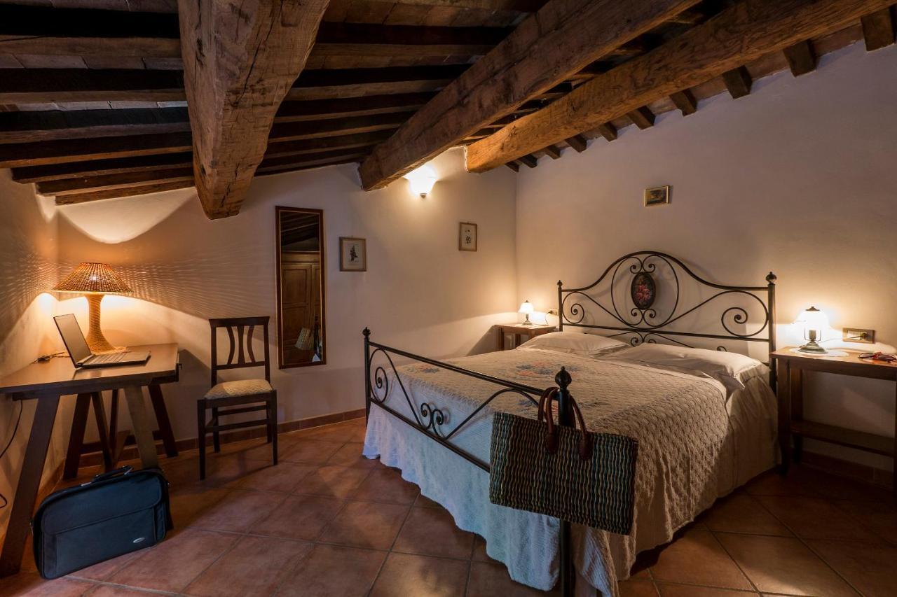 Agriturismo Monte Acuto Умбертіде Екстер'єр фото
